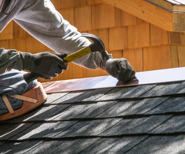 Best Best Roofing Contractors  in St John, KS